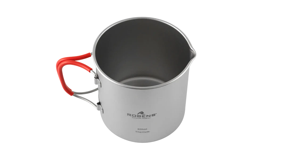 Robens Forge Solo Pot UL, lightweight camping cookware accessory with sleek design, ideal for outdoor cooking adventures.