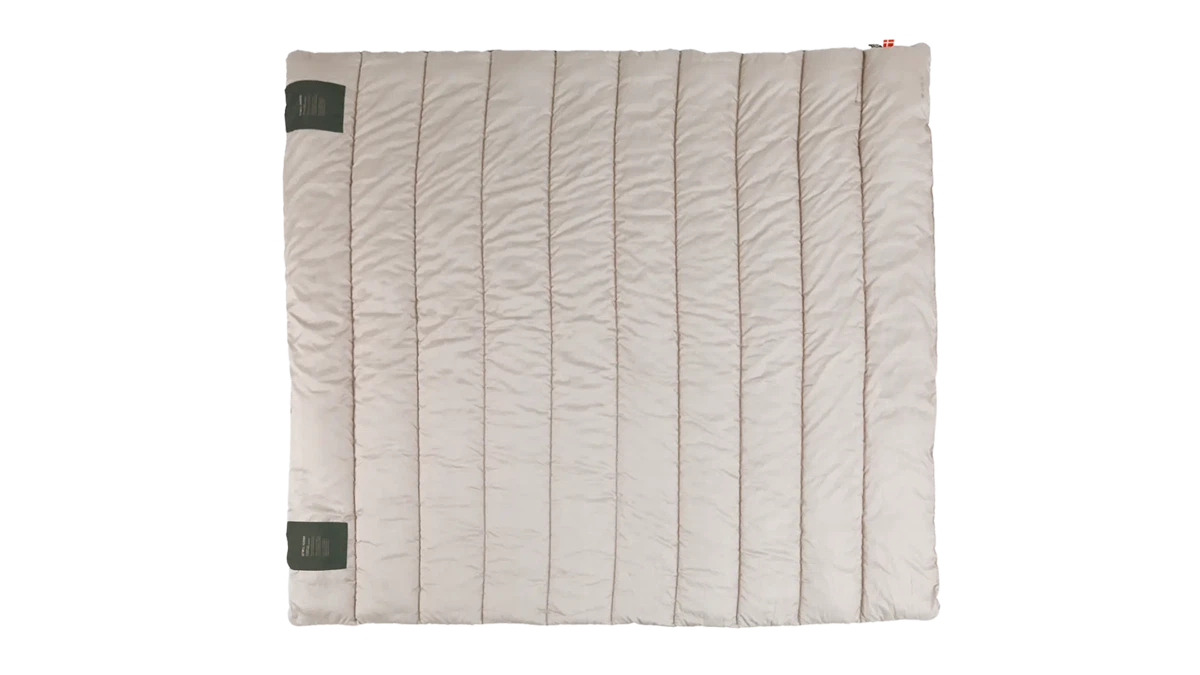 Outwell Campion double duvet with leaf green fabric showing soft, cozy bedding for camping or home use.