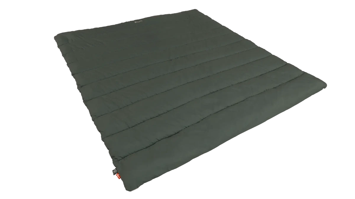 Outwell Campion double duvet in leaf green, showcasing soft fabric and cozy bedding for camping or home use.