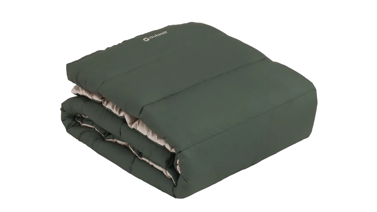 Outwell Campion double duvet in leaf green, showcasing soft fabric and cozy bedding for outdoor camping or home use.