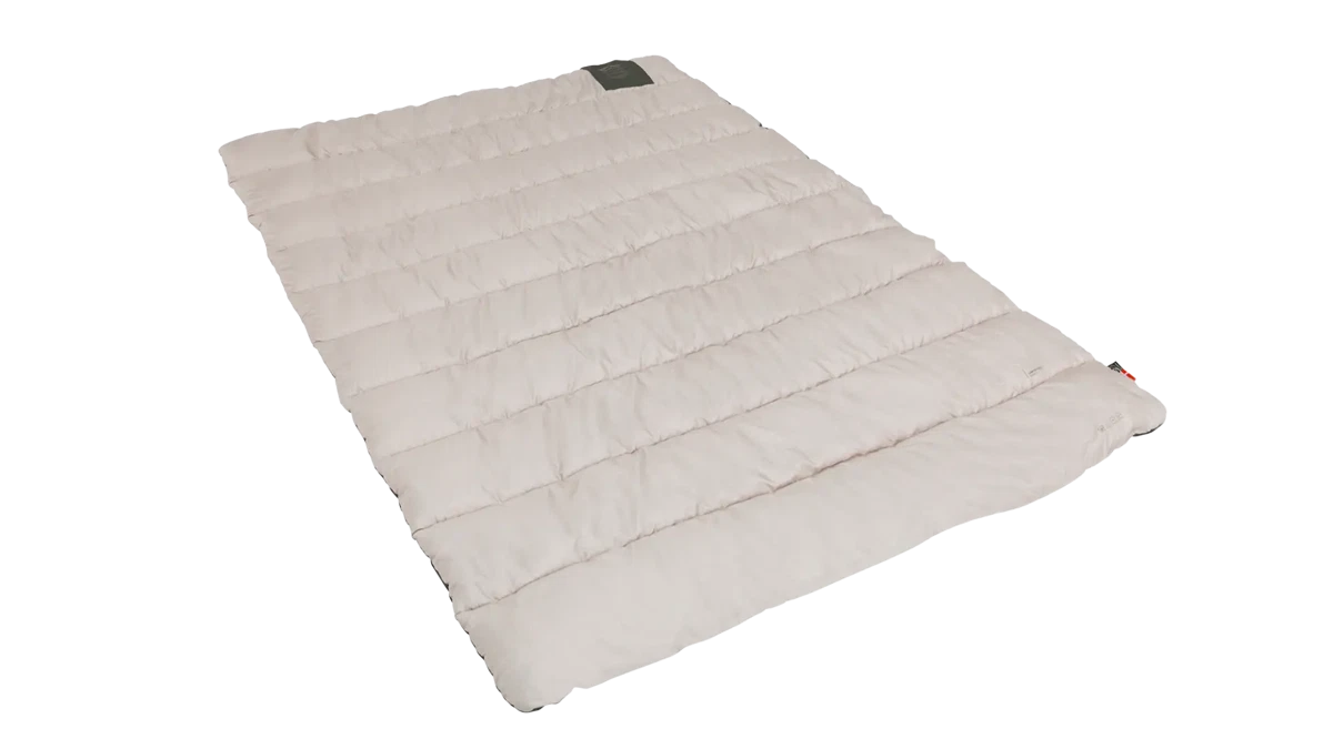Outwell Campion Duvet in leaf green with soft, cozy fabric for comfortable camping or home use.