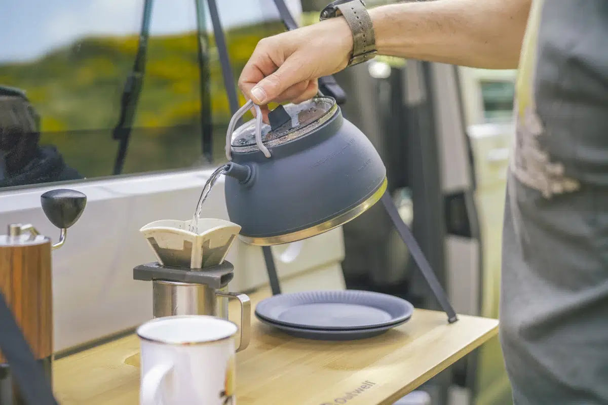 Outwell Collaps Tea Time Kettle 1.5L, portable collapsible camping kettle, lightweight and space-saving for outdoor cooking.