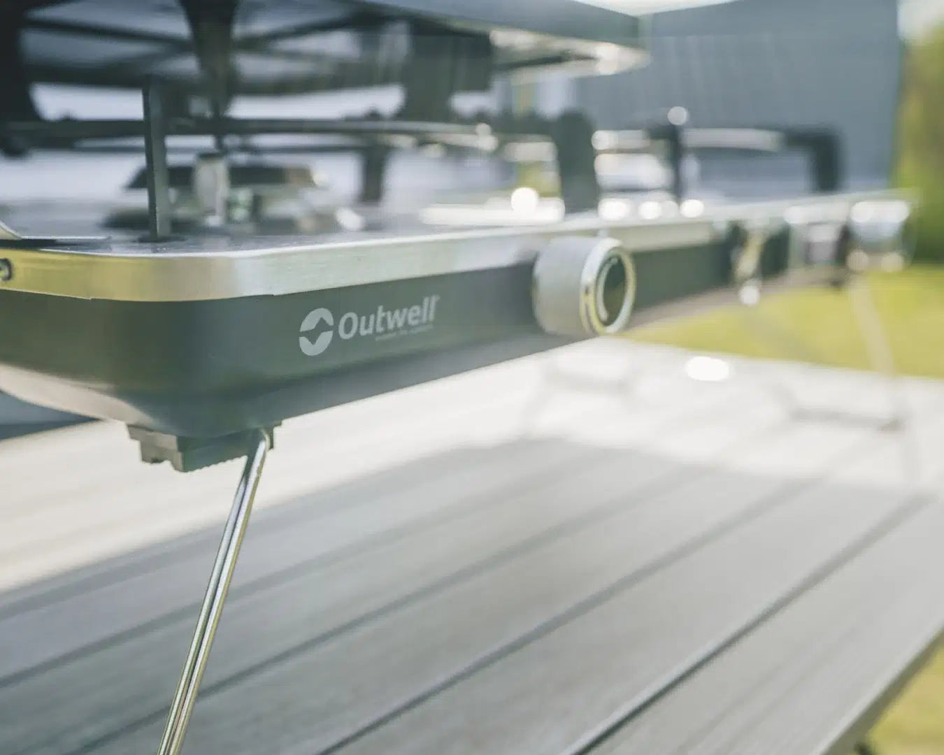Outwell Merapi Pro Duo Deluxe burner and stove for outdoor cooking, shown in a close-up image.
